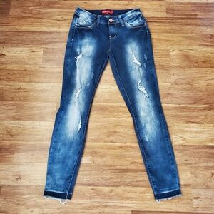 Wanna Betta Butt? YMI Size 9 Skinny Jeans